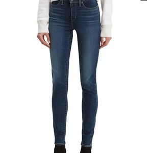 Woman’s 311 Shaping Skinny Jeans in Short Length